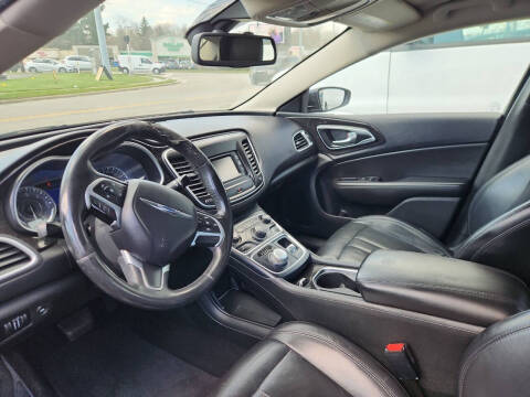 2015 Chrysler 200 C