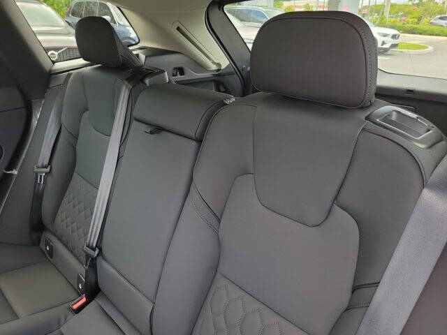 2026 Volvo XC60 B5 Core