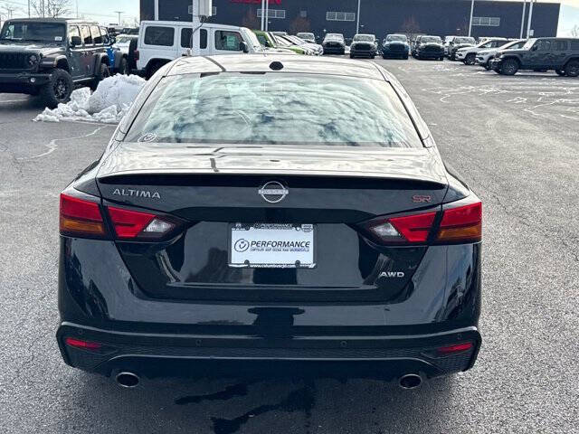 2024 Nissan Altima 2.5 SR