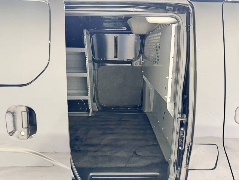 2019 Nissan NV200 SV