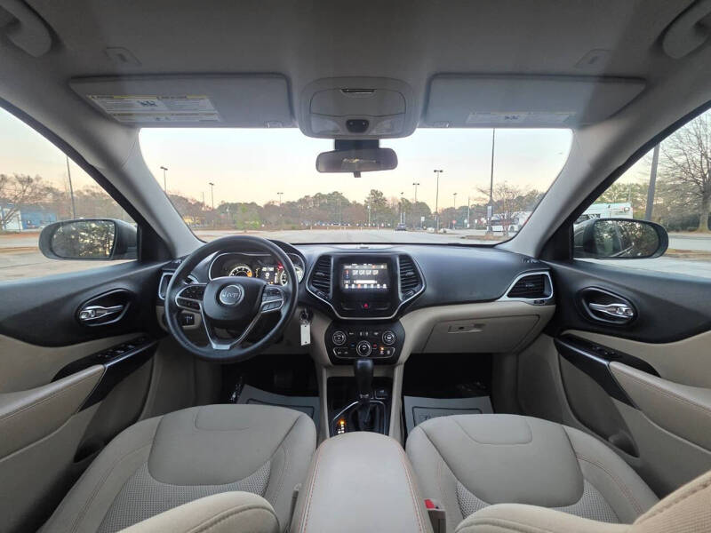 2019 Jeep Cherokee Latitude