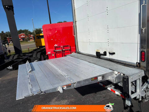 2020 Freightliner M2 106