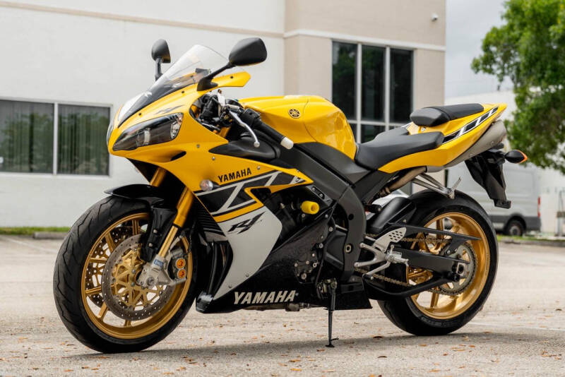 2006 Yamaha R1 & YSR80