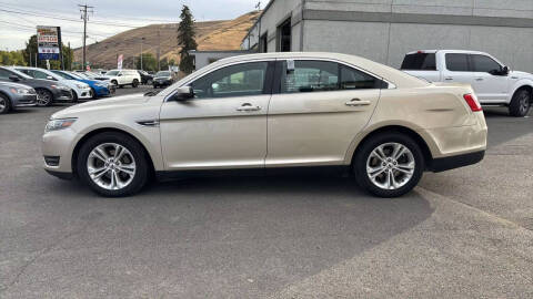 2017 Ford Taurus SEL