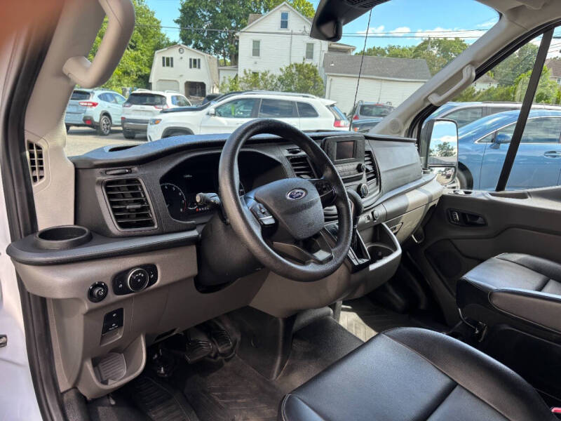 2022 Ford Transit 250