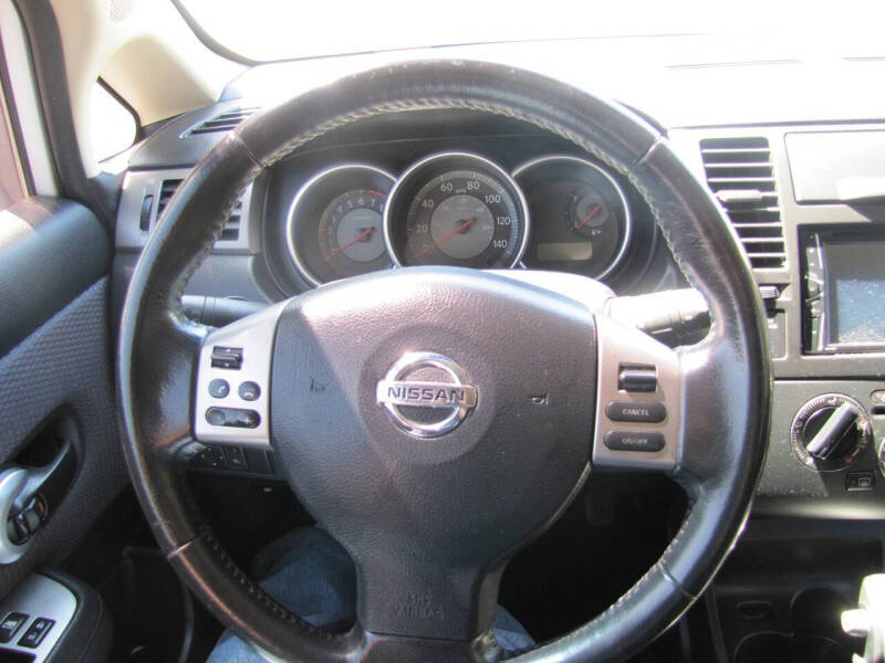2009 Nissan Versa 1.8 SL
