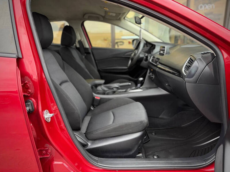 2015 Mazda MAZDA3 i SV