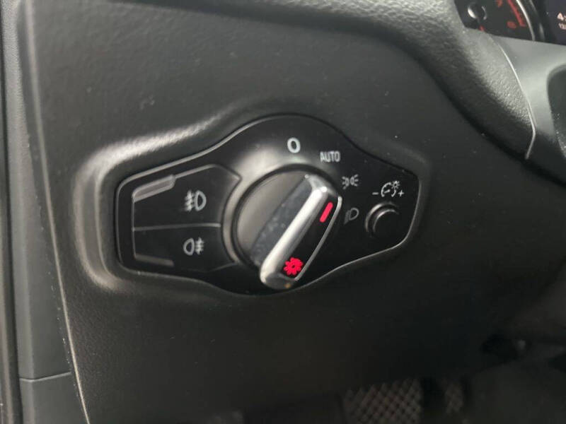 2017 Audi Q5 2.0T quattro Premium