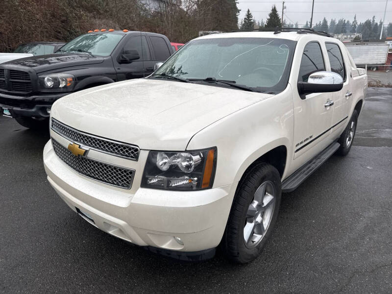 2013 Chevrolet Avalanche LTZ Black Diamond