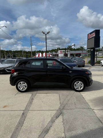 2021 Hyundai Venue SE