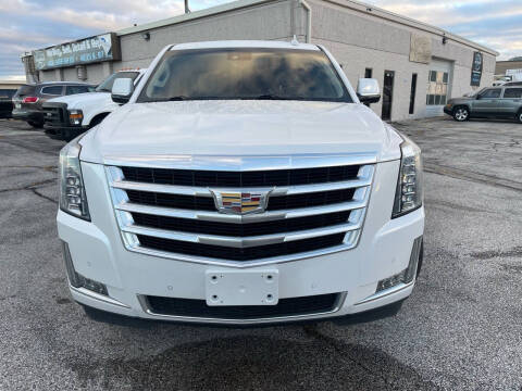 2016 Cadillac Escalade Luxury Collection