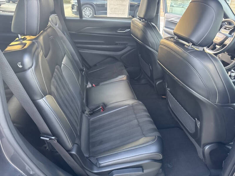 2024 Jeep Grand Cherokee L Altitude