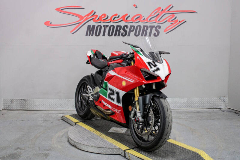 2023 Ducati Panigale V2