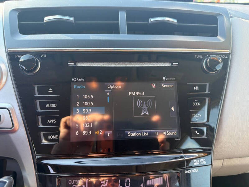 2016 Toyota Prius v