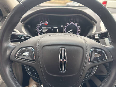 2020 Lincoln MKZ Standard