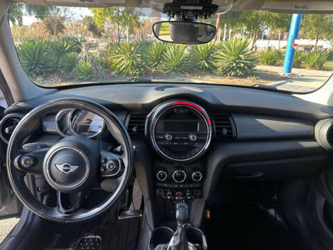 2015 MINI Hardtop 4 Door Cooper