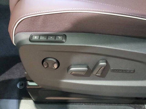 2025 Volkswagen ID. Buzz Pro S