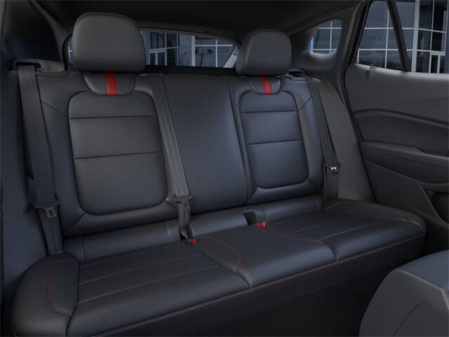 2025 Chevrolet Trax RS