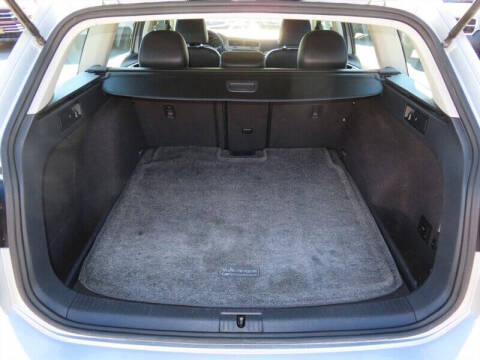 2015 Volkswagen Golf SportWagen TDI S