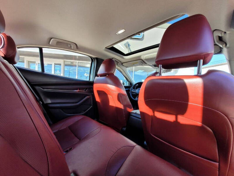 2023 Mazda Mazda3 Sedan 2.5 S Carbon Edition