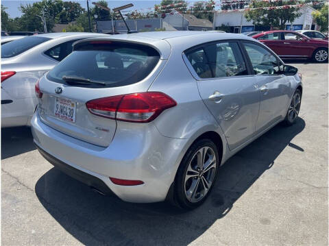 2016 Kia Forte5