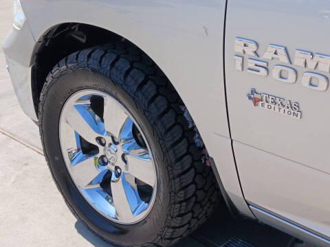 2017 RAM 1500 SLT