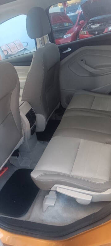 2016 Ford Escape SE