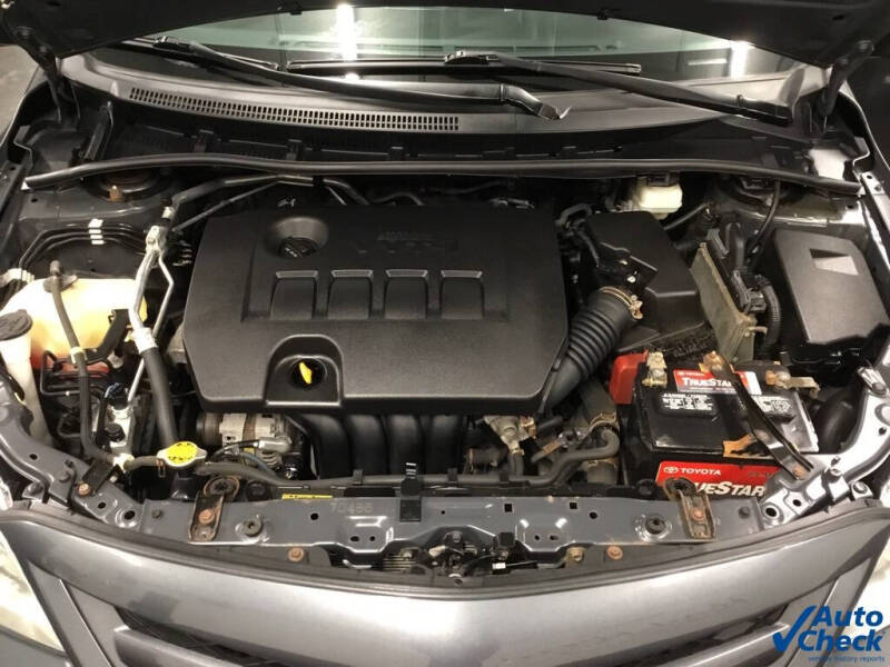 2011 Toyota Corolla LE