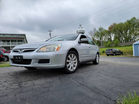 2006 Honda Accord for sale at Sinclair Auto Inc. in Pendleton IN