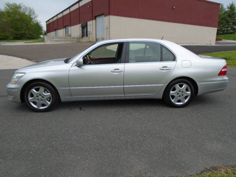 2004 Lexus LS 430