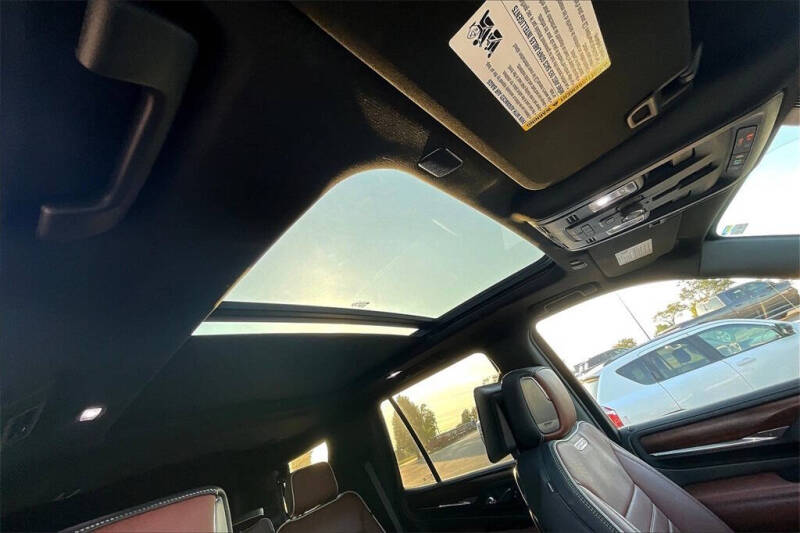 2023 GMC Yukon Denali Ultimate