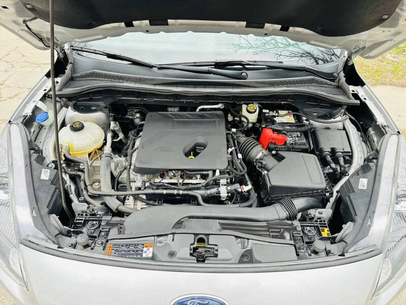 2020 Ford Escape SE