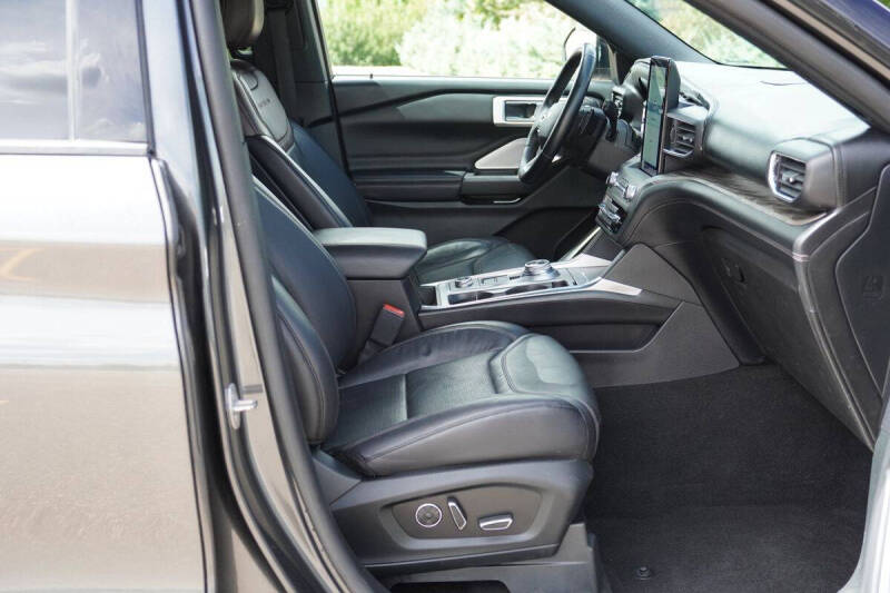 2020 Ford Explorer Platinum