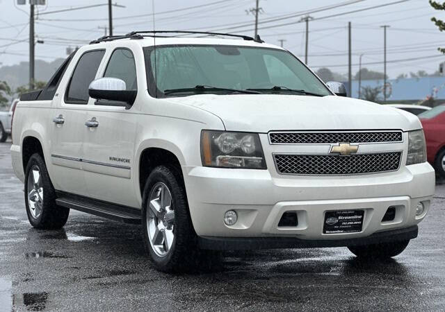 2011 Chevrolet Avalanche LTZ