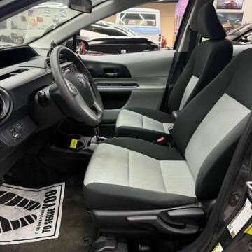 2013 Toyota Prius c Three