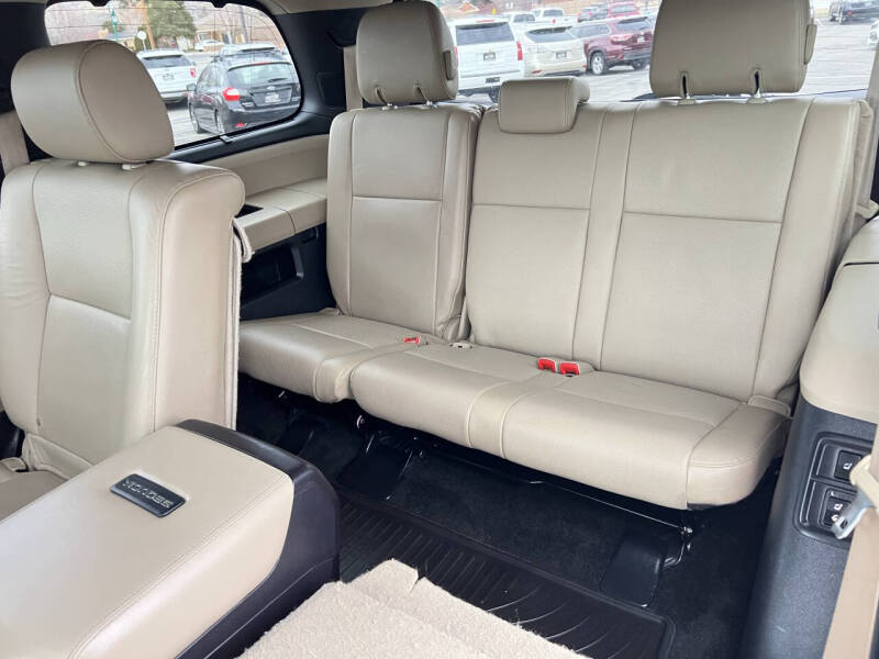 2016 Toyota Sequoia Platinum