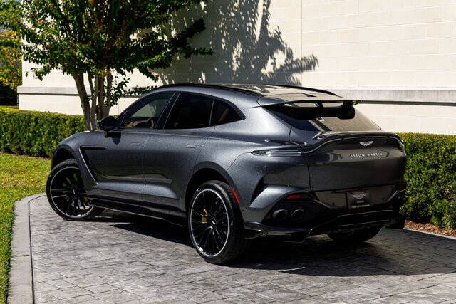2023 Aston Martin DBX 707