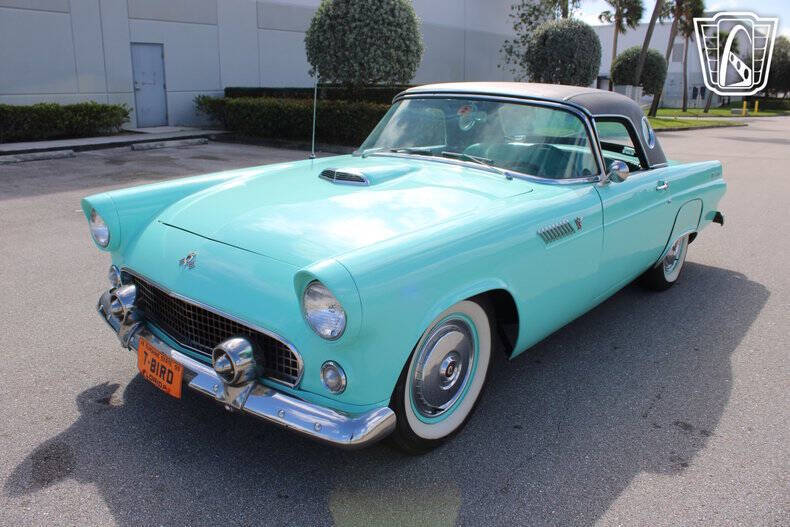 1955 Ford Thunderbird