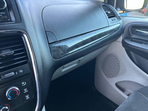 2017 Dodge Grand Caravan SE Plus