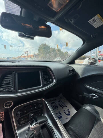2018 Dodge Challenger SXT Plus