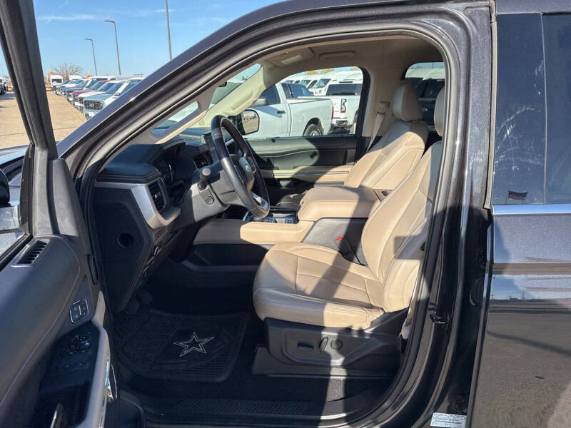 2023 Ford Expedition XLT