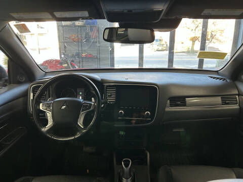 2020 Mitsubishi Outlander PHEV SEL