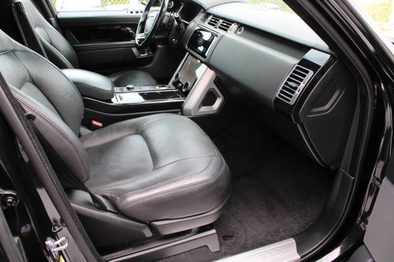 2020 Land Rover Range Rover P525 HSE