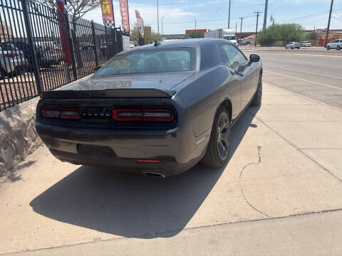 2018 Dodge Challenger SXT Plus