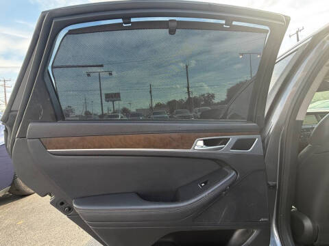 2015 Hyundai Genesis