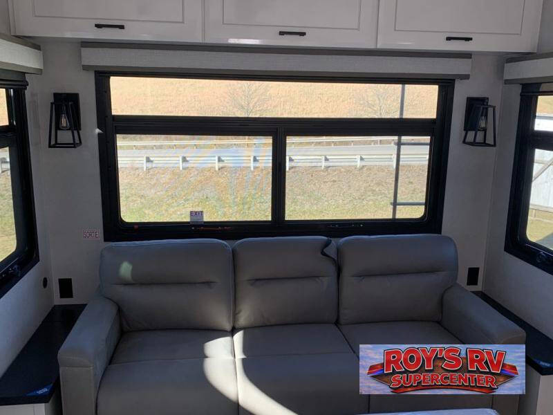 2026 Jayco Pinnacle