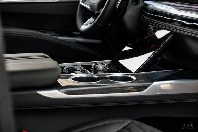 2025 Cadillac Escalade-V