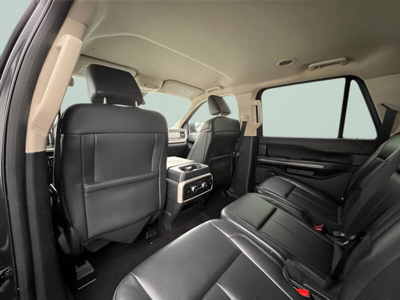 2023 Ford Expedition MAX XLT