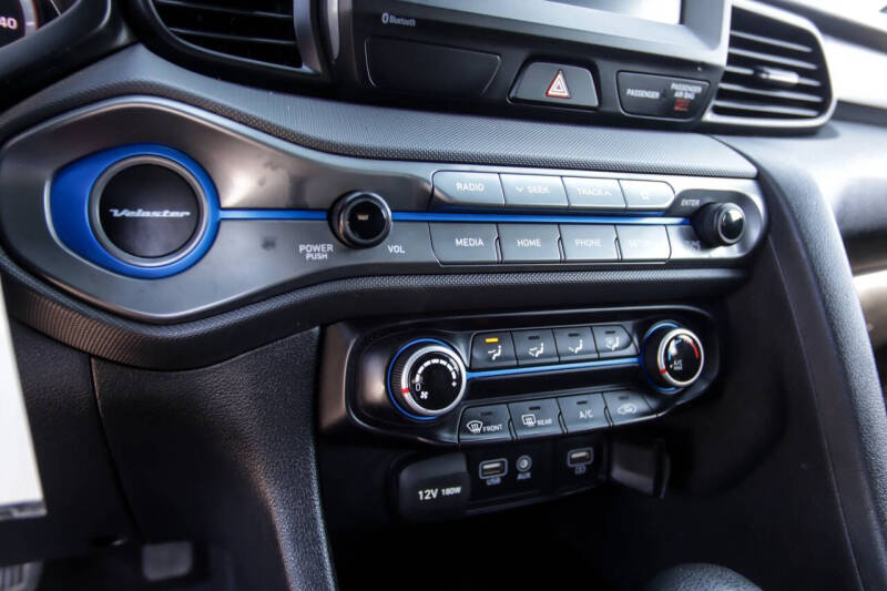 2019 Hyundai Veloster