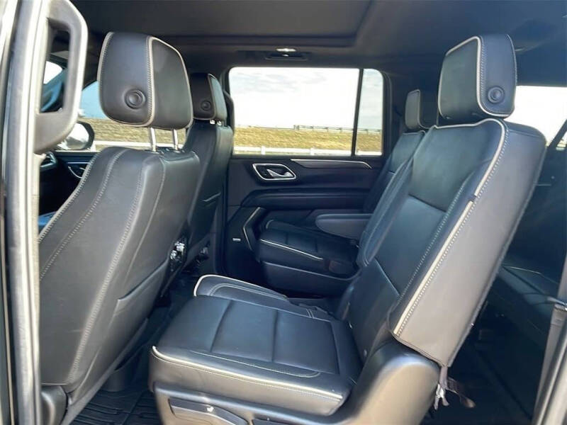 2022 GMC Yukon XL SLT